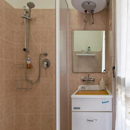 アパート Elanhouse サッサリ